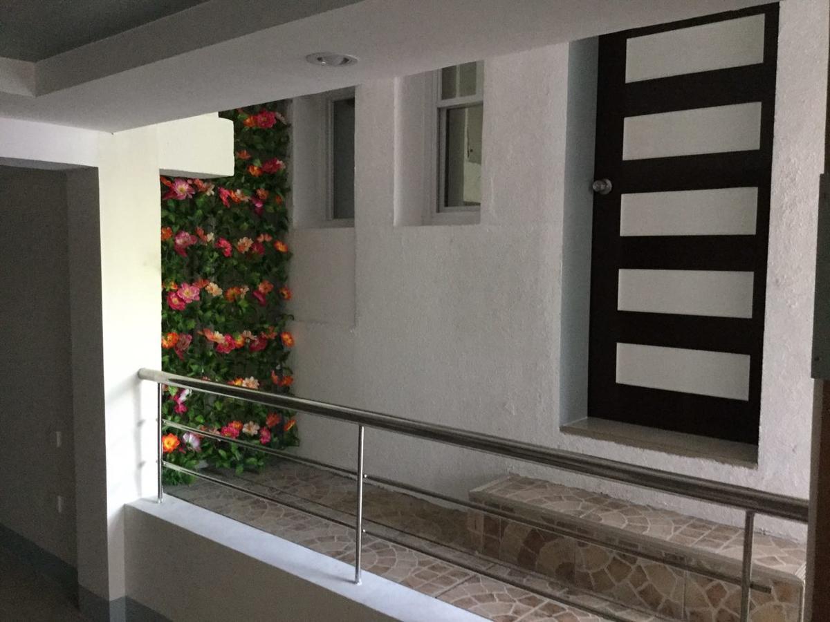 Third & Sean'S Place Легазпи Екстериор снимка